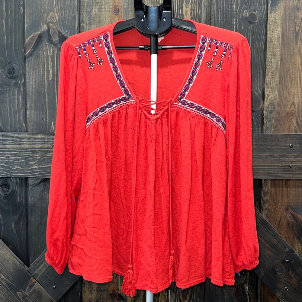 Spade & Heart‎ Peasant Top L Red Embroidered Boho Balloon Tassels Tie Up Flowy